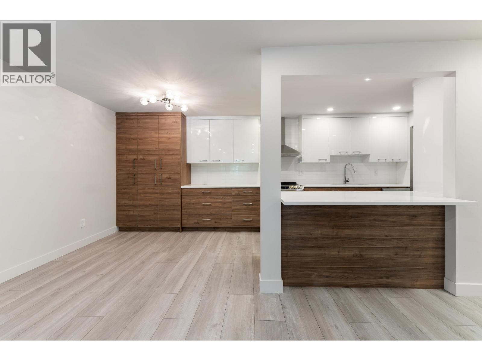 212 2381 Bury Avenue, Port Coquitlam, British Columbia  V3C 1Z9 - Photo 8 - R3131906