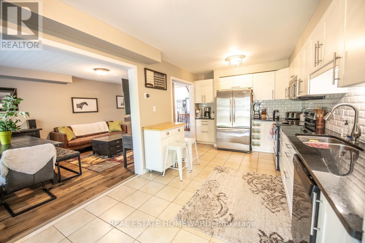 161 Hutton Place, Clarington, Ontario  L1C 5K2 - Photo 7 - E13237600