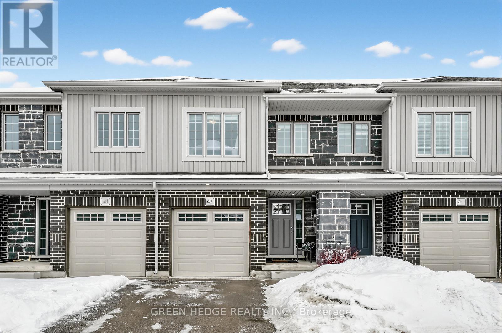 47 - 135 Hardcastle Drive, Cambridge, Ontario  N1S 0B6 - Photo 2 - X12828012