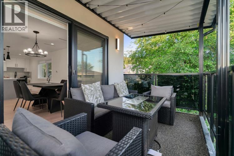 1012 Augusta Avenue, Burnaby, British Columbia  V5A 2V4 - Photo 6 - R3131916
