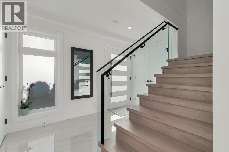 1012 Augusta Avenue, Burnaby, British Columbia  V5A 2V4 - Photo 9 - R3131916