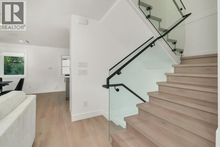 1010 Augusta Avenue, Burnaby, British Columbia  V5A 2V4 - Photo 15 - R3131796