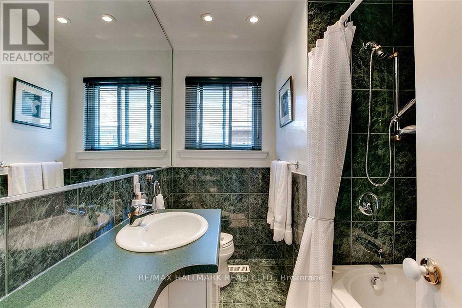 29 Lynn Gate Crescent, Toronto, Ontario  M1T 2E1 - Photo 13 - E13075344