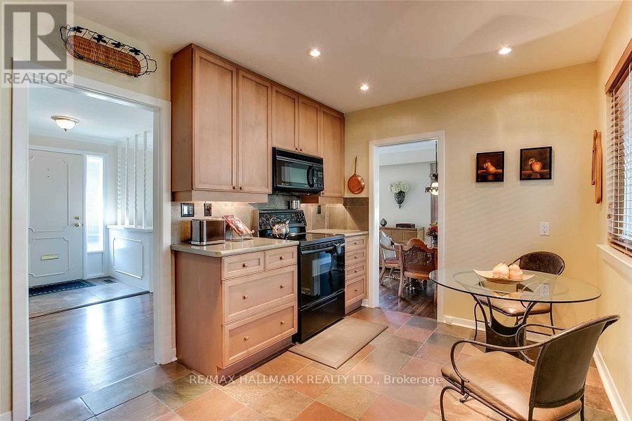29 Lynn Gate Crescent, Toronto, Ontario  M1T 2E1 - Photo 7 - E13075344