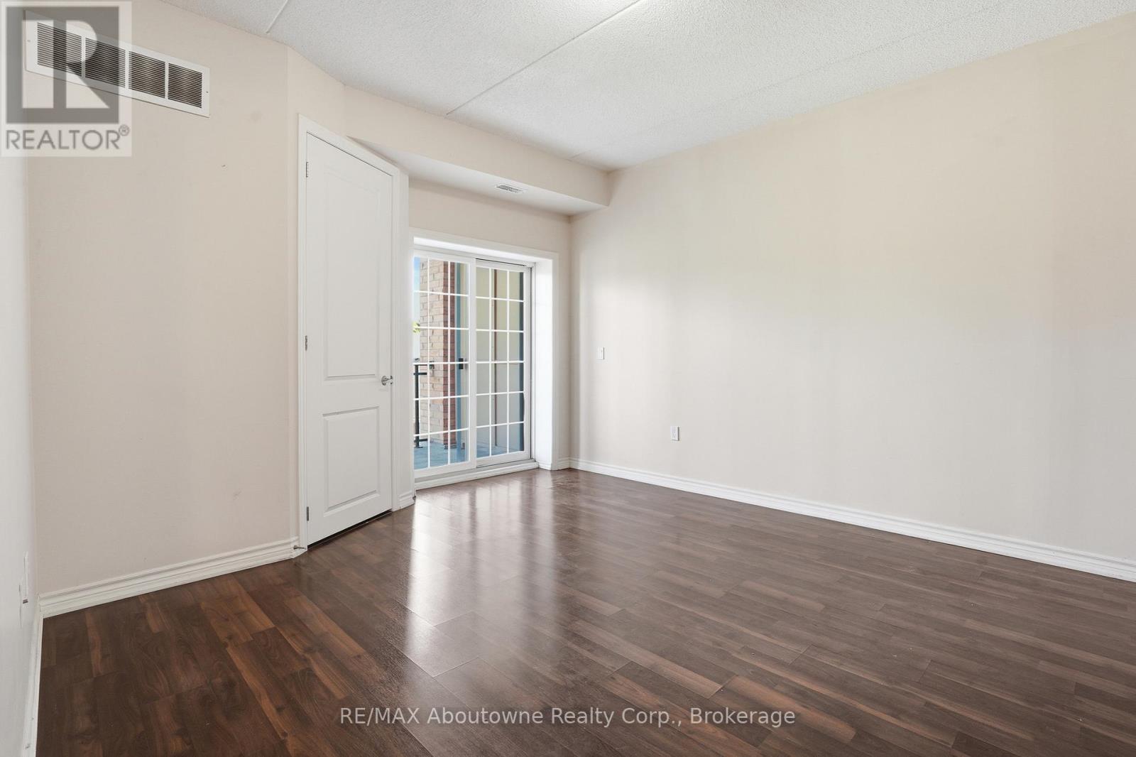 310 - 1083 Gordon Street, Guelph, Ontario  N1G 0E8 - Photo 4 - X13122328