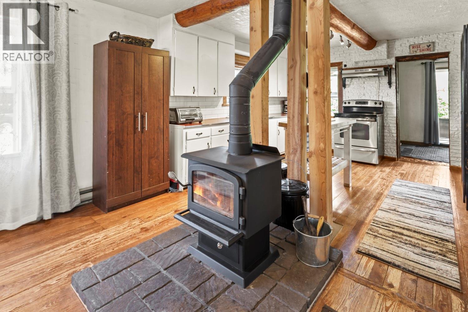 630 Canyon Lister Road, Canyon, British Columbia V0B 1G2 - Photo 11 - 10389295