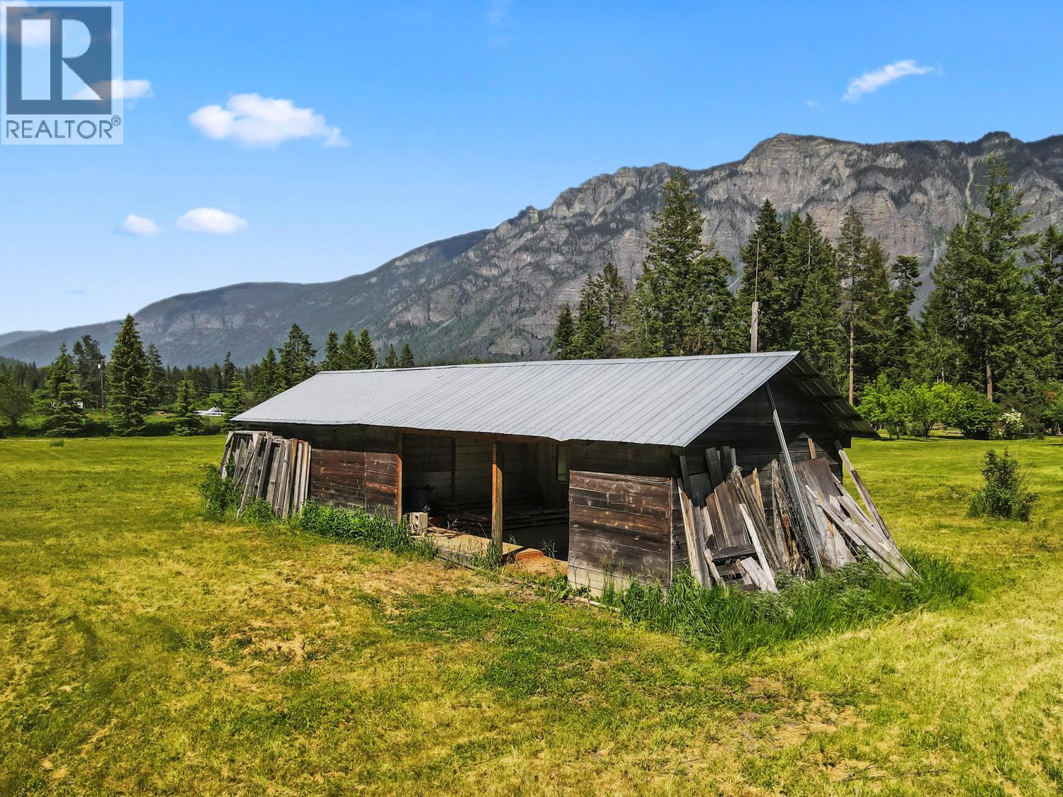 630 Canyon Lister Road, Canyon, British Columbia V0B 1G2 - Photo 24 - 10389295