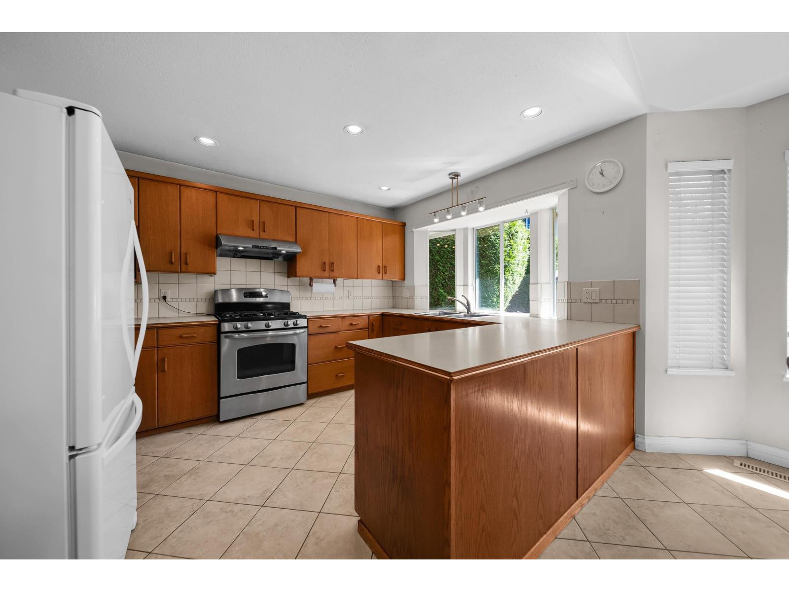 6240 Parktree Place, Surrey, British Columbia  V3X 1Z8 - Photo 17 - R3130601