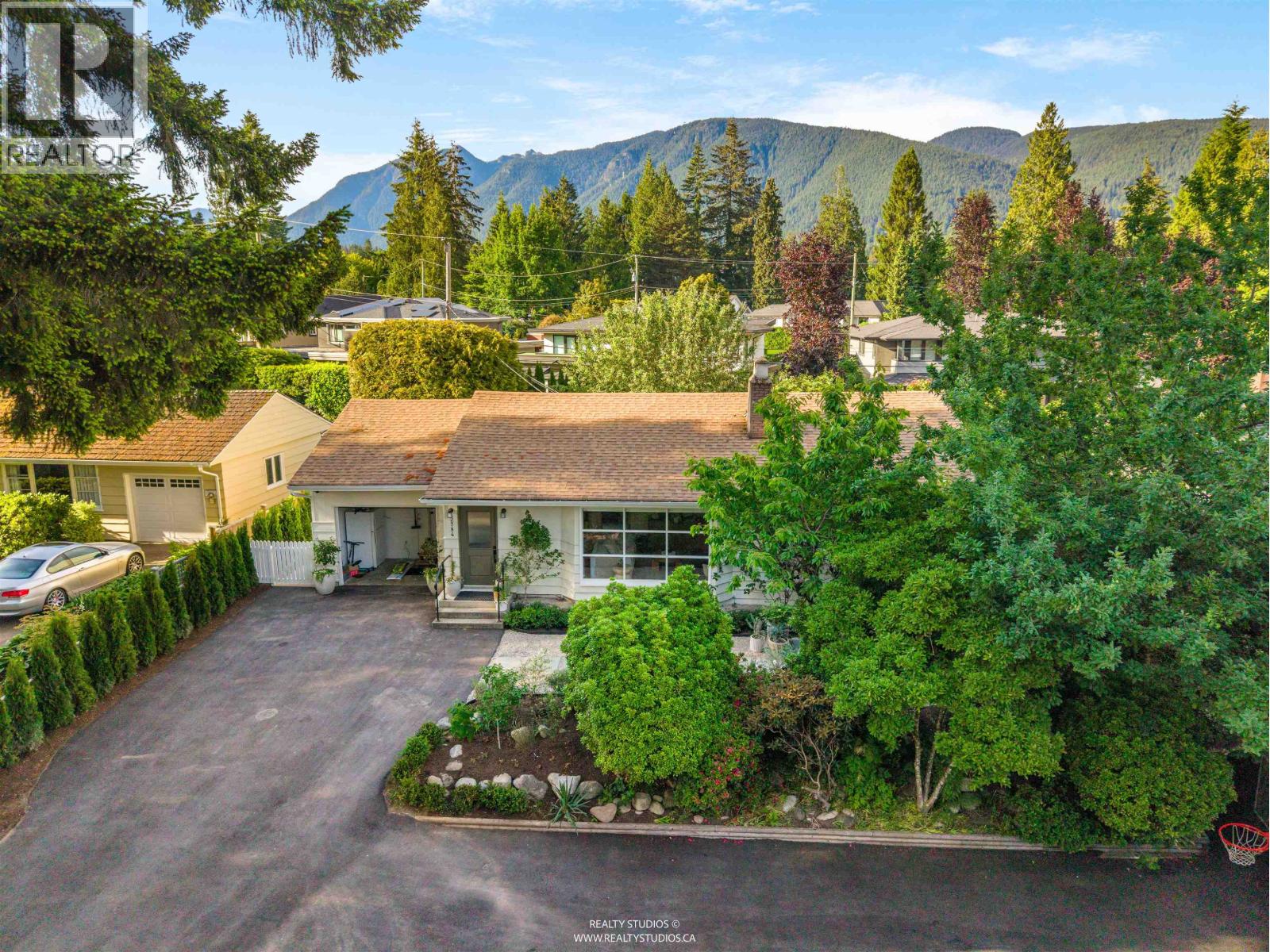 2784 Crescentview Drive, North Vancouver, British Columbia  V7R 2V1 - Photo 25 - R3131282