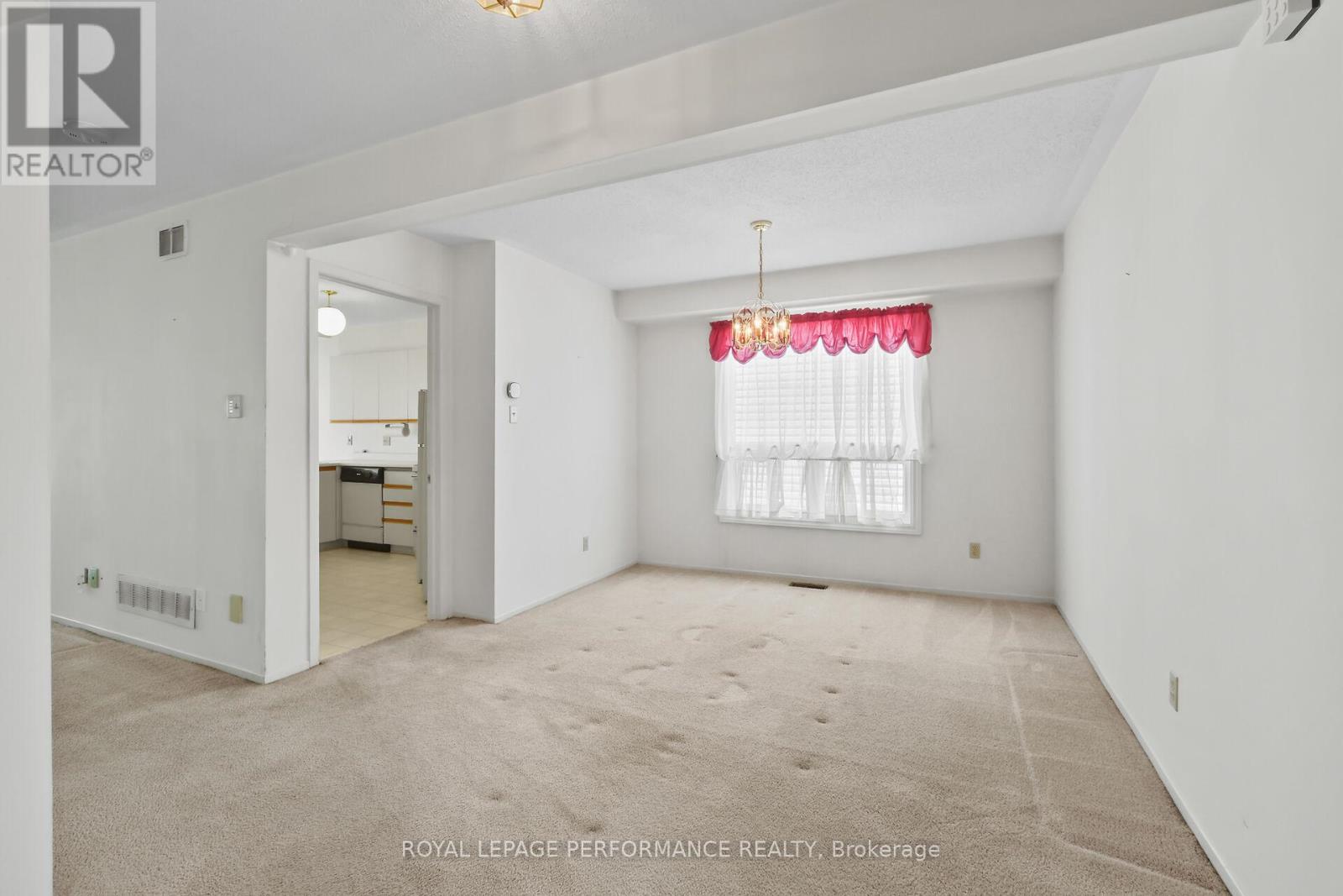 9 Saddle Crescent, Ottawa, Ontario  K1G 5L4 - Photo 5 - X13237668