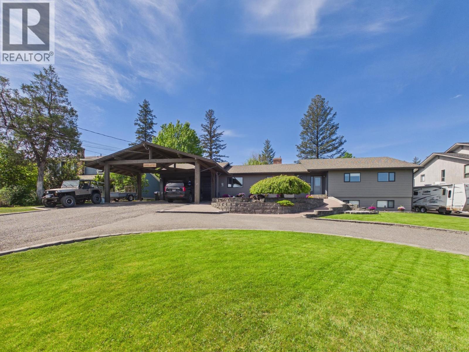 33 Fairview Drive, Williams Lake, British Columbia  V2G 4K9 - Photo 1 - R3132067