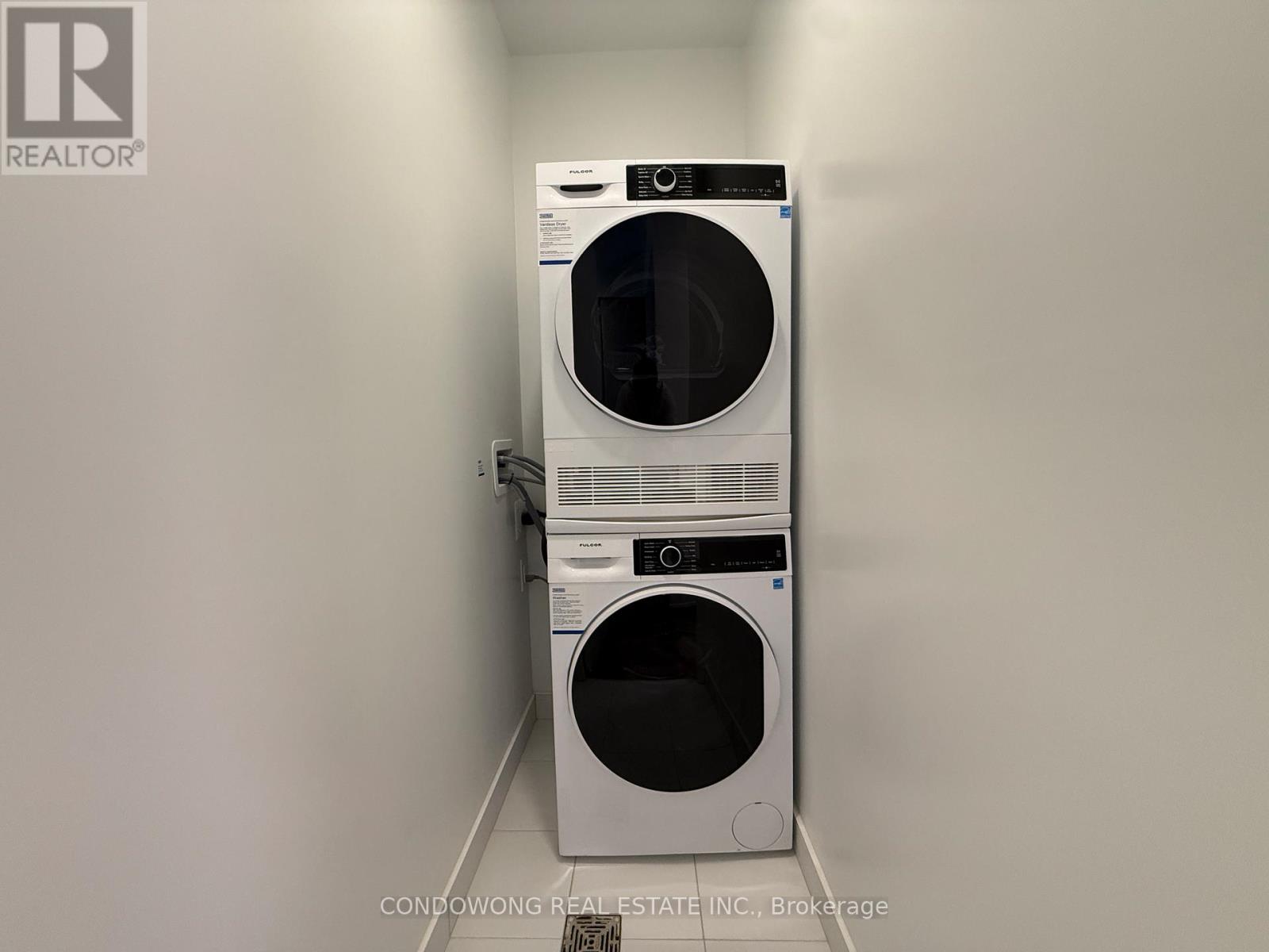 1908 - 180 Front Street E, Toronto, Ontario  M5A 0A9 - Photo 10 - C13237640