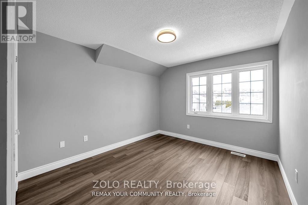 Main & 2nd Floor - 17 Adanac Drive, Whitby, Ontario  L1N 0J4 - Photo 17 - E13232556