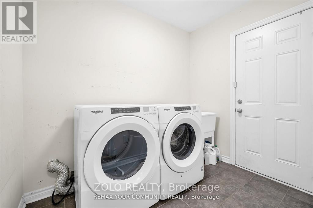 Main & 2nd Floor - 17 Adanac Drive, Whitby, Ontario  L1N 0J4 - Photo 22 - E13232556