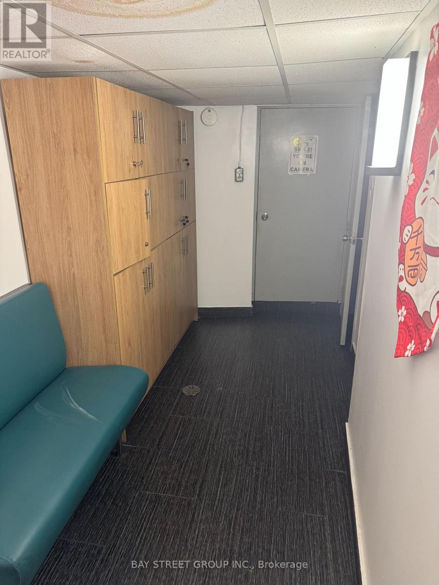 1024 Gerrard Street E, Toronto, Ontario  M4M 1Z5 - Photo 14 - E13237638