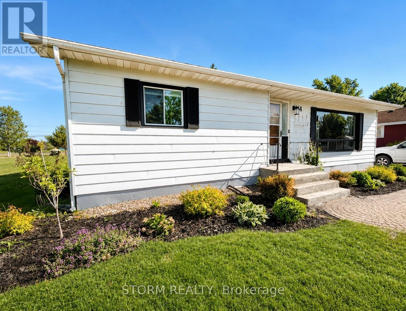 44 St Lawrence Street, South Stormont, Ontario  K0C 1M0 - Photo 3 - X13237644