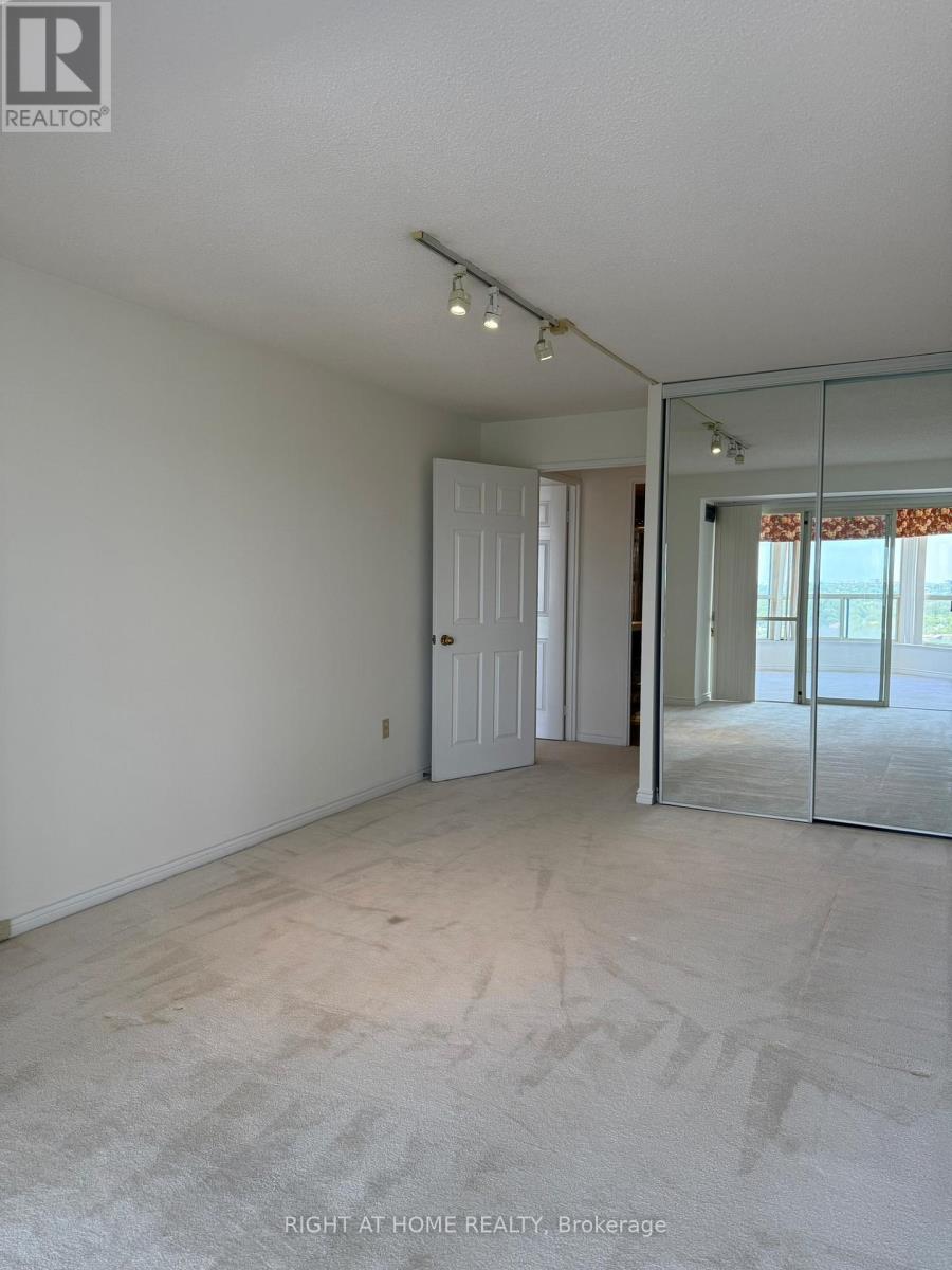 1604 - 7300 Yonge Street, Vaughan, Ontario  L4J 7Y5 - Photo 10 - N13237652