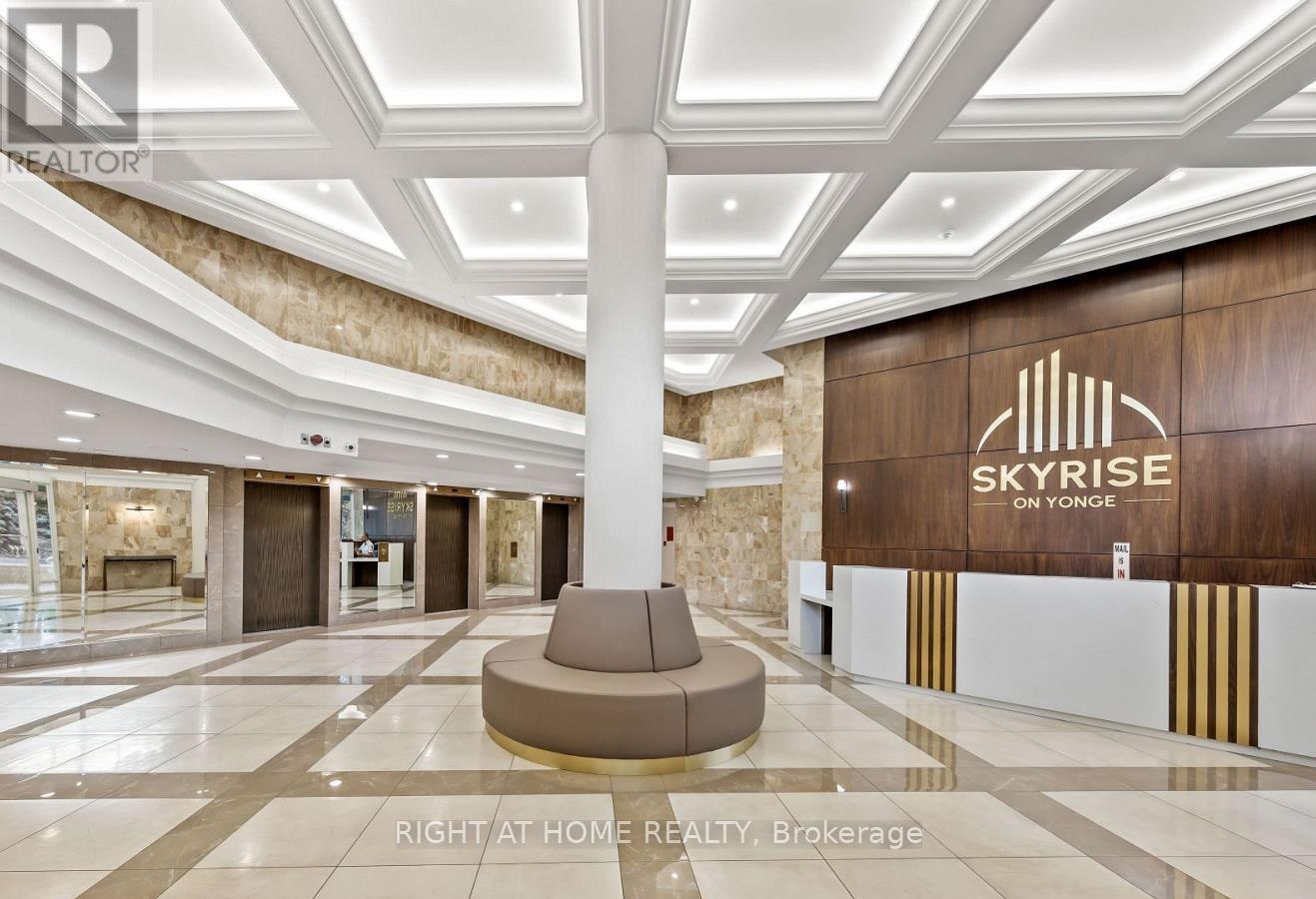 1604 - 7300 Yonge Street, Vaughan, Ontario  L4J 7Y5 - Photo 4 - N13237652