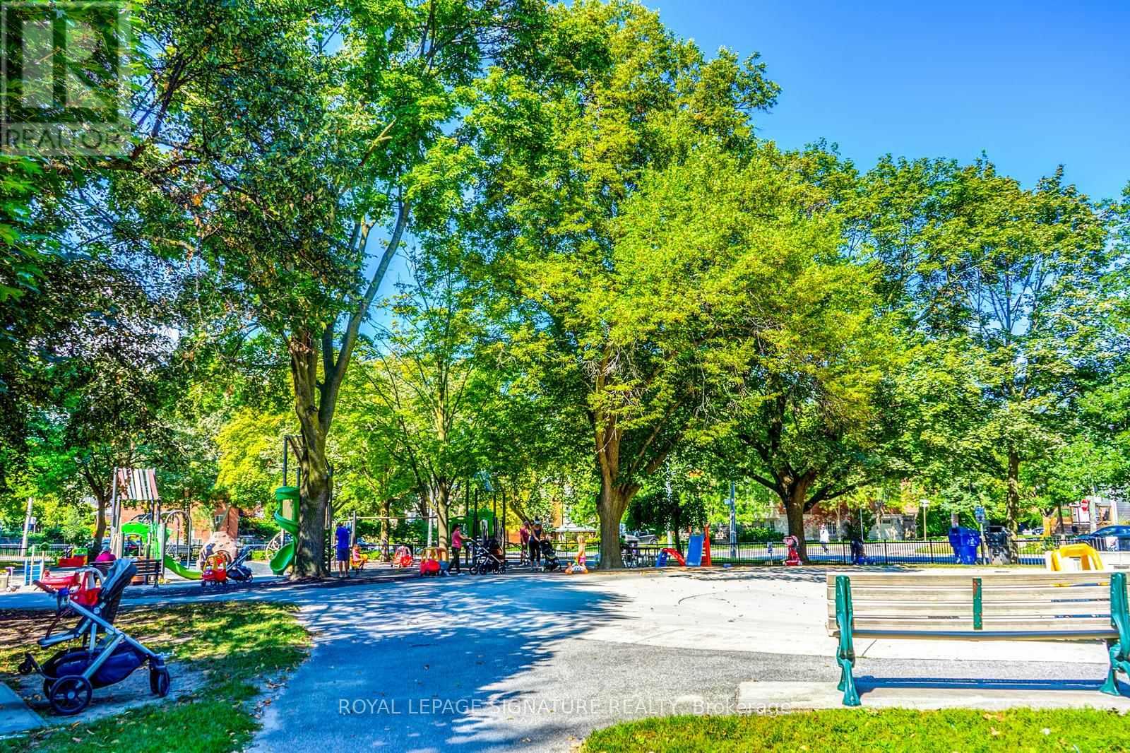 138 Woburn Avenue, Toronto, Ontario  M5M 1K7 - Photo 16 - C13237128