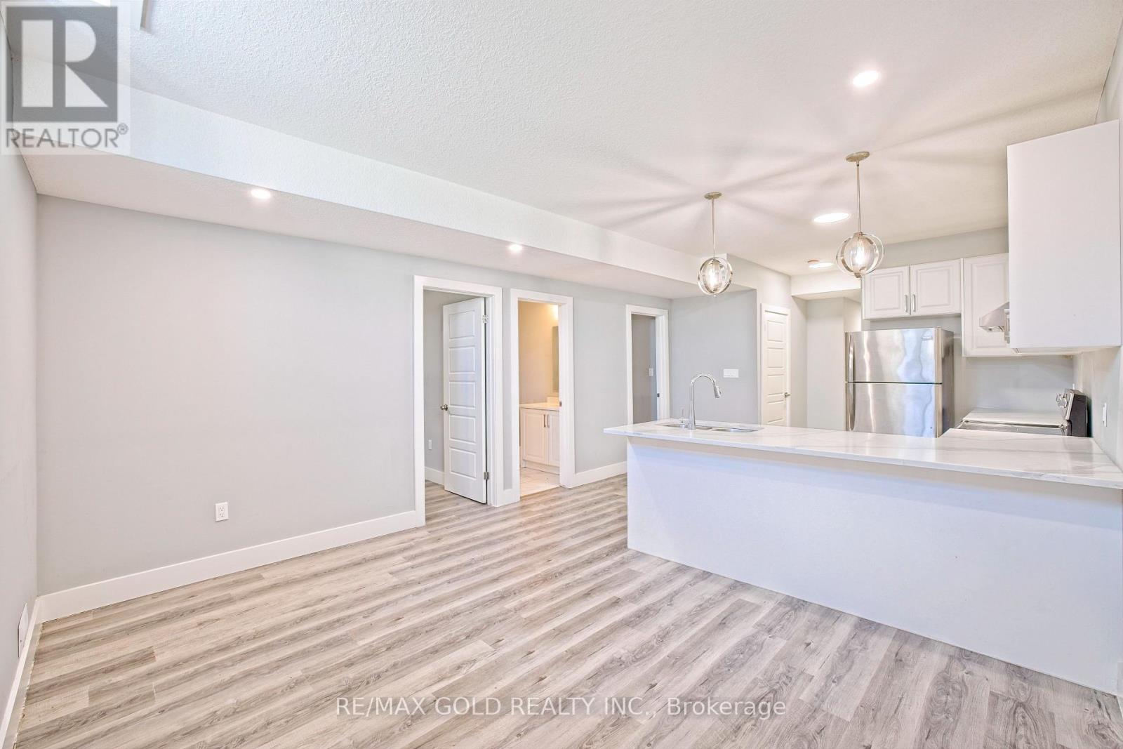 2606 Bateman Trail, London South, Ontario  N6L 0B1 - Photo 38 - X13237636
