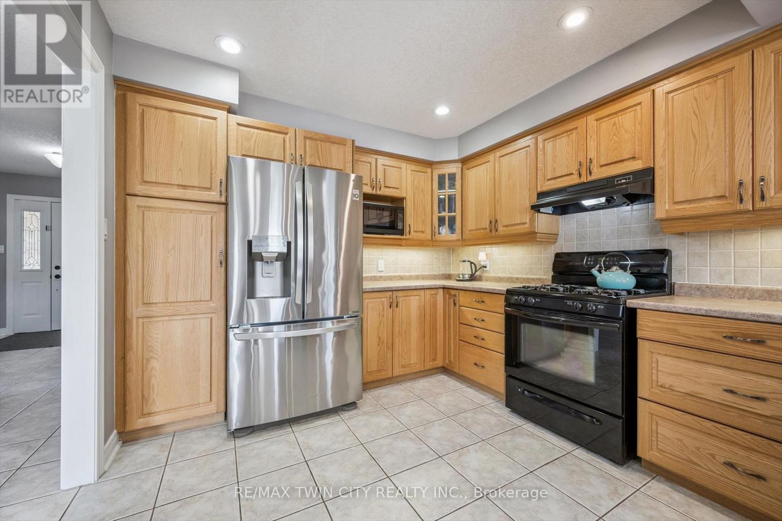 15 Zinkann Crescent, Wellesley, Ontario  N0B 2T0 - Photo 11 - X13237692