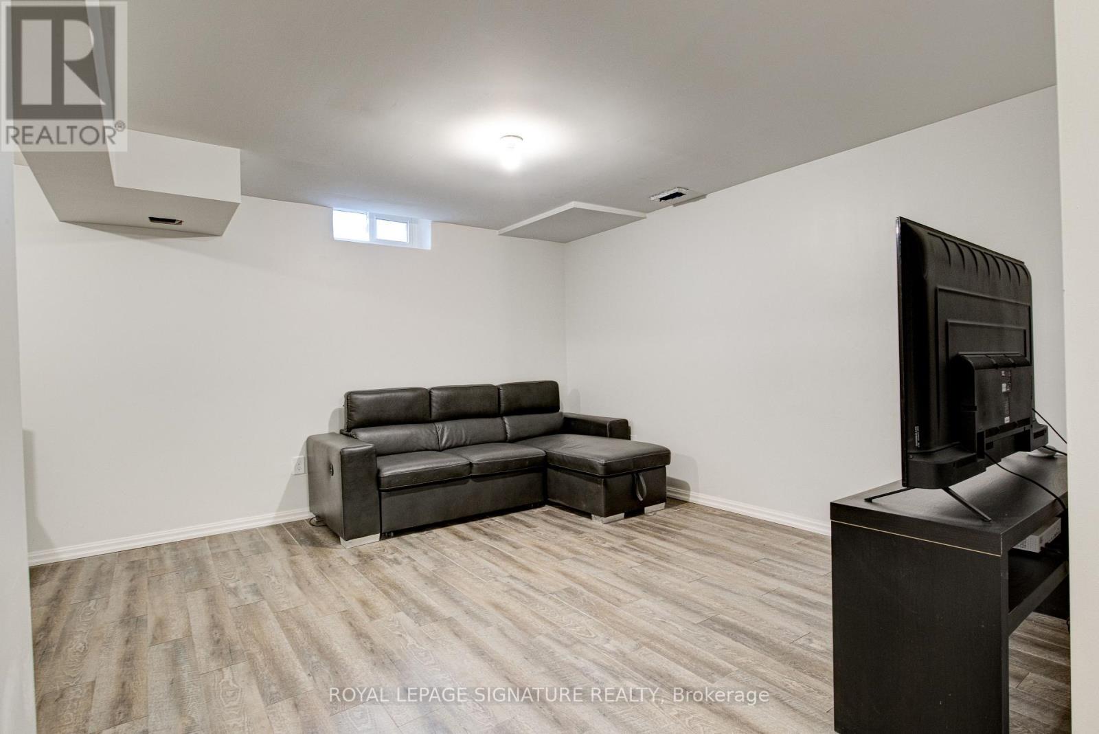 12 - 14 Williamsburg Road, Kitchener, Ontario  N2E 1W1 - Photo 16 - X13237700