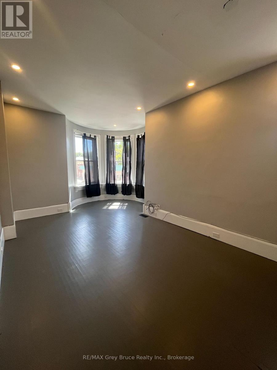 2 - 106 1st Avenue S, Arran-Elderslie, Ontario  N0G 1L0 - Photo 18 - X12929892