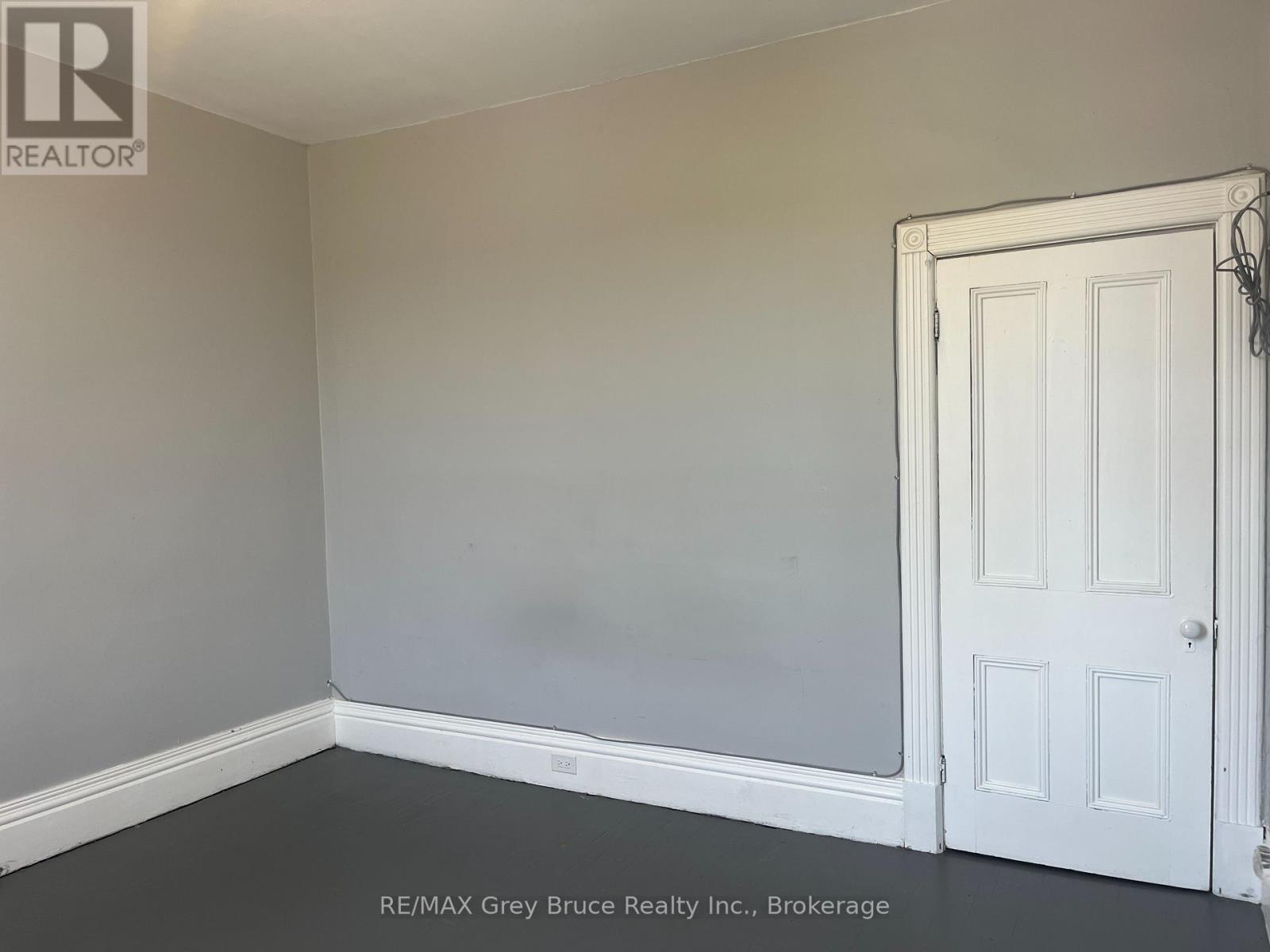 2 - 106 1st Avenue S, Arran-Elderslie, Ontario  N0G 1L0 - Photo 6 - X12929892