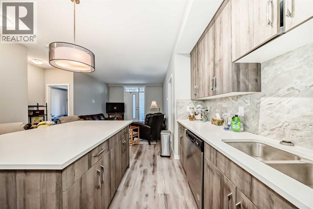 108, 71 Shawnee Common Sw, Calgary, Alberta  T2Y 0R2 - Photo 10 - A2317711