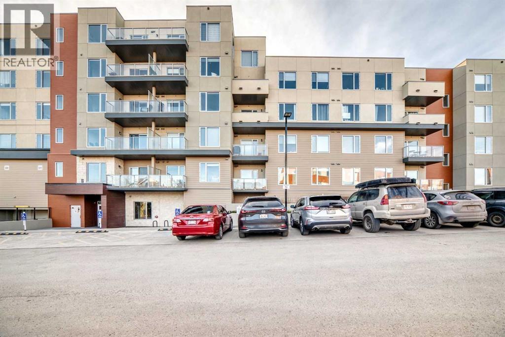 108, 71 Shawnee Common Sw, Calgary, Alberta  T2Y 0R2 - Photo 2 - A2317711