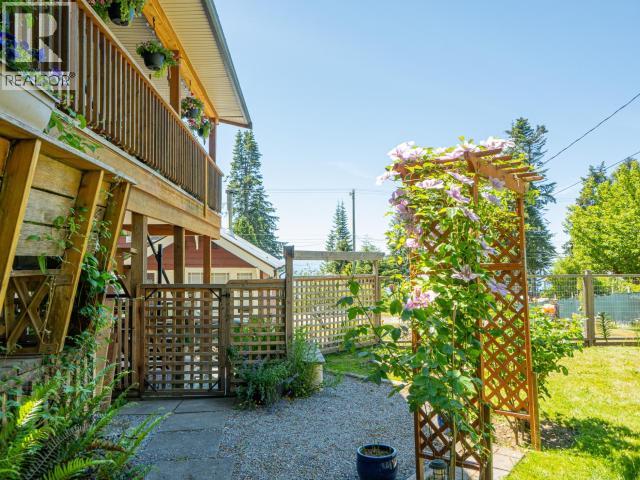 5687 Gillies Bay Rd Road, Texada Island, British Columbia   - Photo 36 - 19919