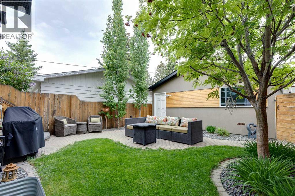 2729 Cochrane Road Nw, Calgary, Alberta  T2M 4J1 - Photo 37 - A2291583