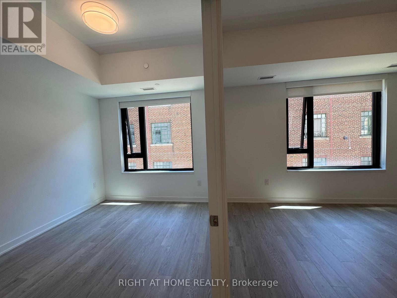 202 - 3 Strathgowan Avenue, Toronto, Ontario  M4N 1B8 - Photo 17 - C13086616