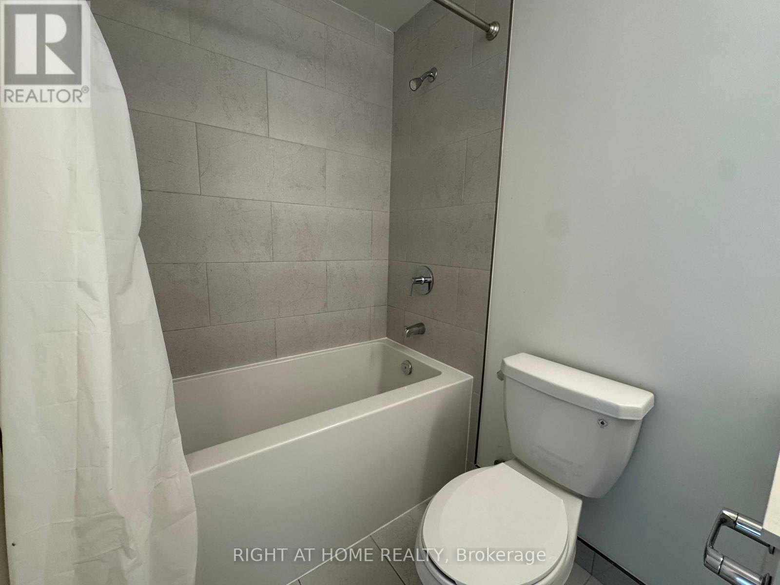 202 - 3 Strathgowan Avenue, Toronto, Ontario  M4N 1B8 - Photo 25 - C13086616