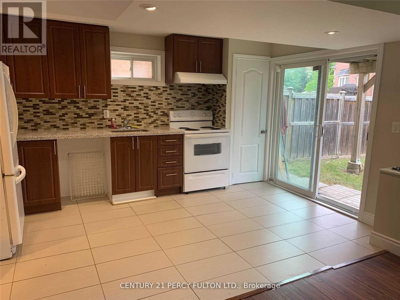 21 Watersplace Avenue, Ajax, Ontario  L1Z 0H5 - Photo 5 - E13237734