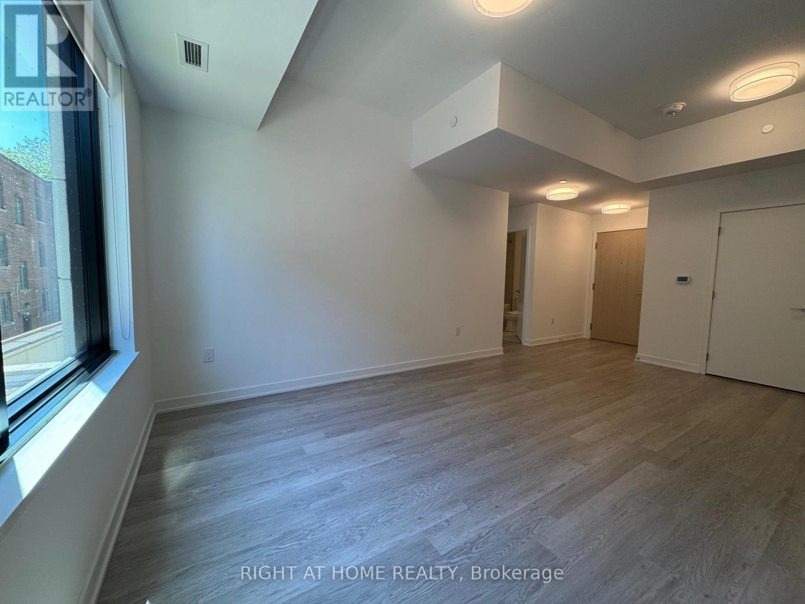 202 - 3 Strathgowan Avenue, Toronto, Ontario  M4N 1B8 - Photo 9 - C13086616