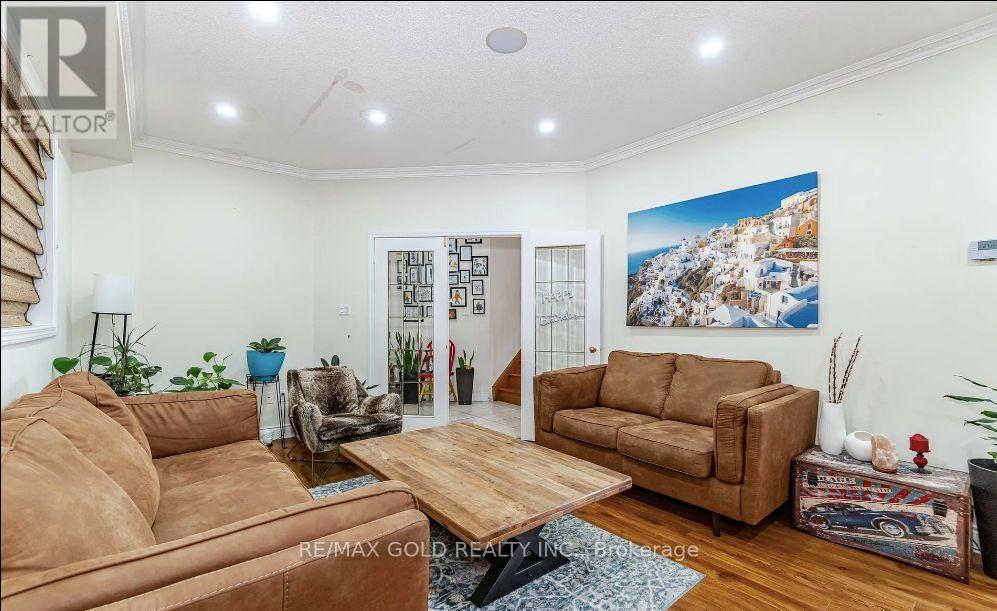 56 Kanashiro Street, Brampton, Ontario  L6P 1H4 - Photo 3 - W13237628
