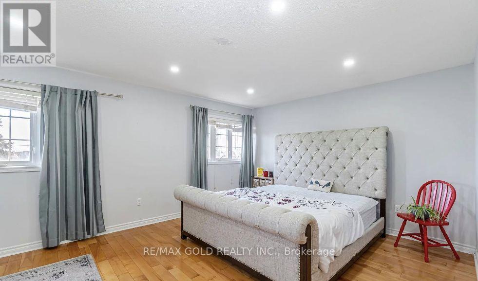 56 Kanashiro Street, Brampton, Ontario  L6P 1H4 - Photo 9 - W13237628