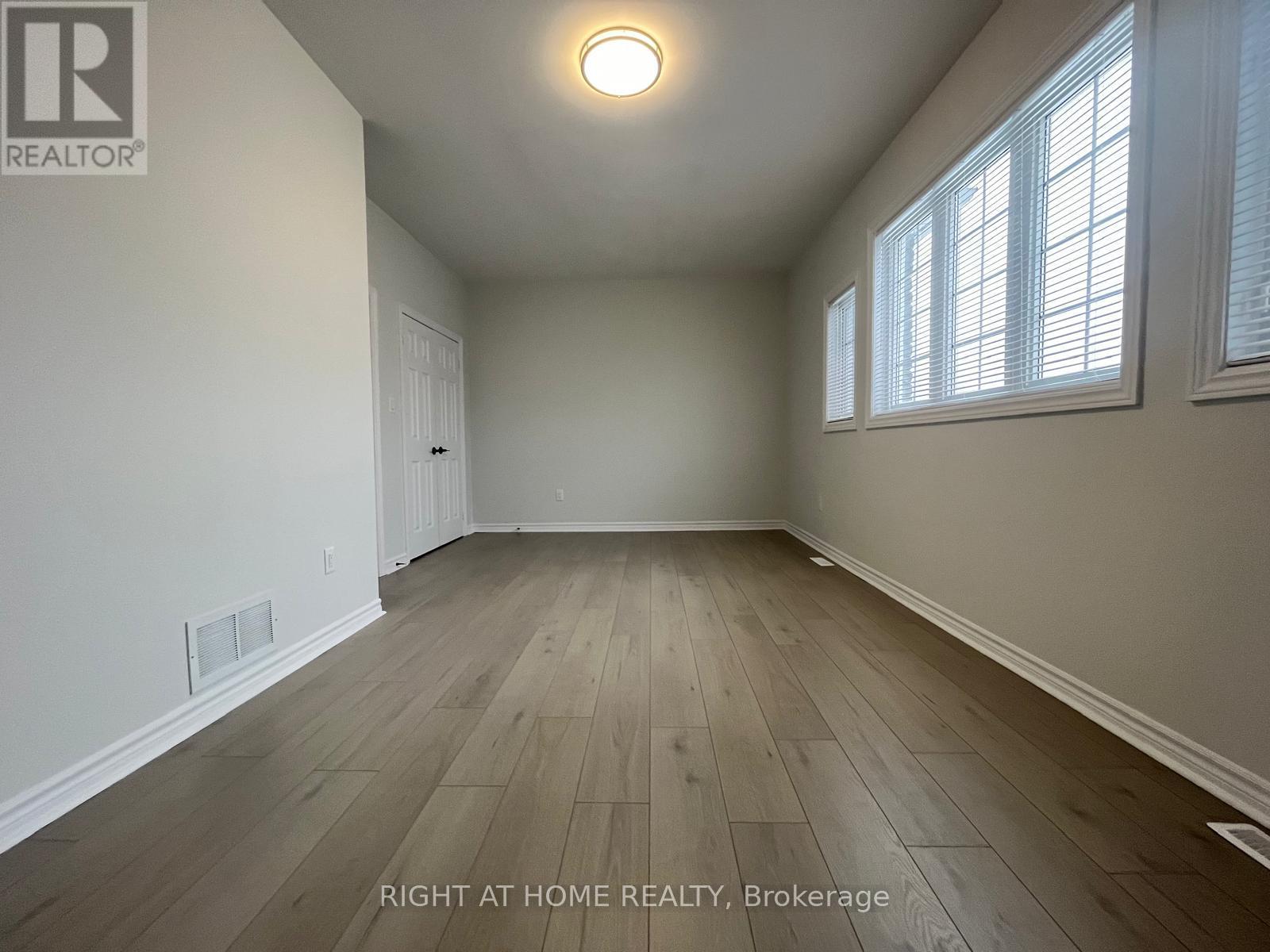 63 Jessica Drive, Barrie, Ontario  L4N 5T3 - Photo 14 - S13237720