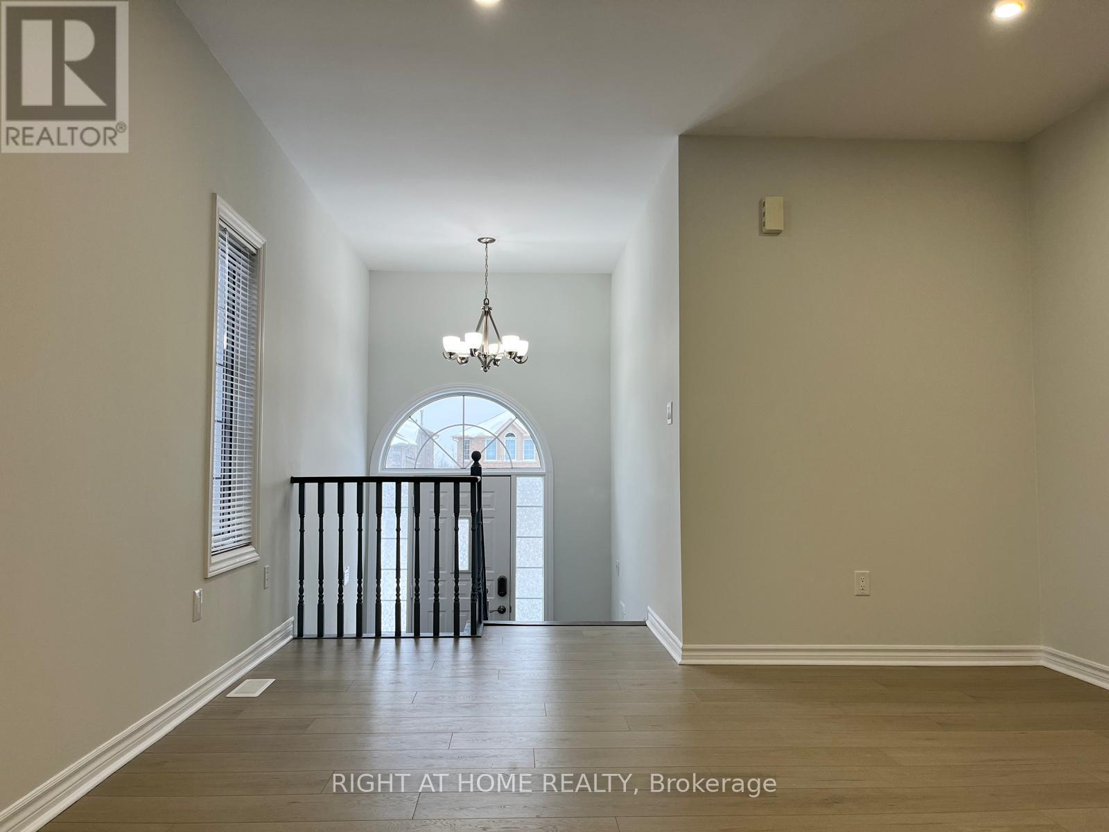 63 Jessica Drive, Barrie, Ontario  L4N 5T3 - Photo 15 - S13237720