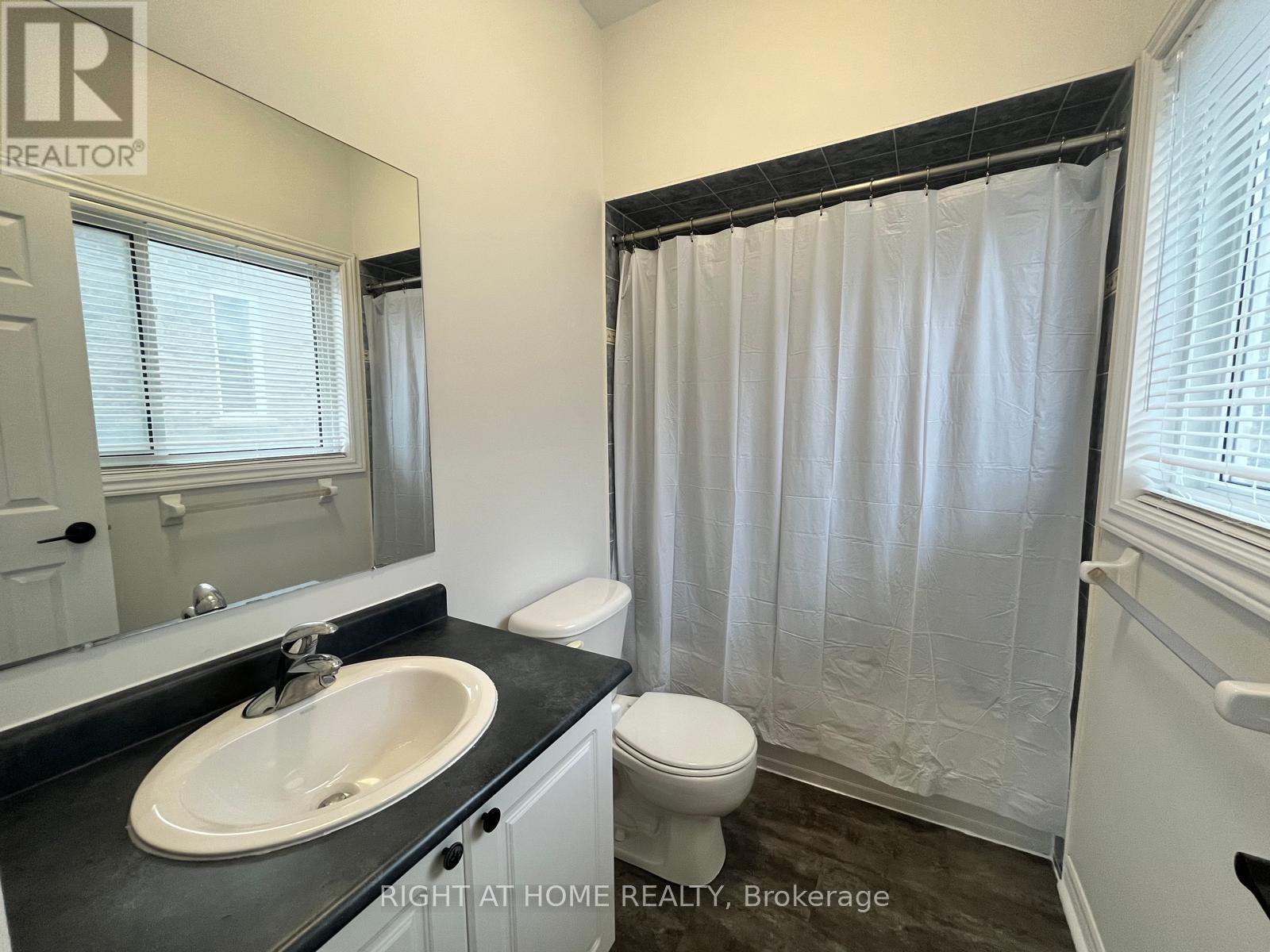 63 Jessica Drive, Barrie, Ontario  L4N 5T3 - Photo 8 - S13237720