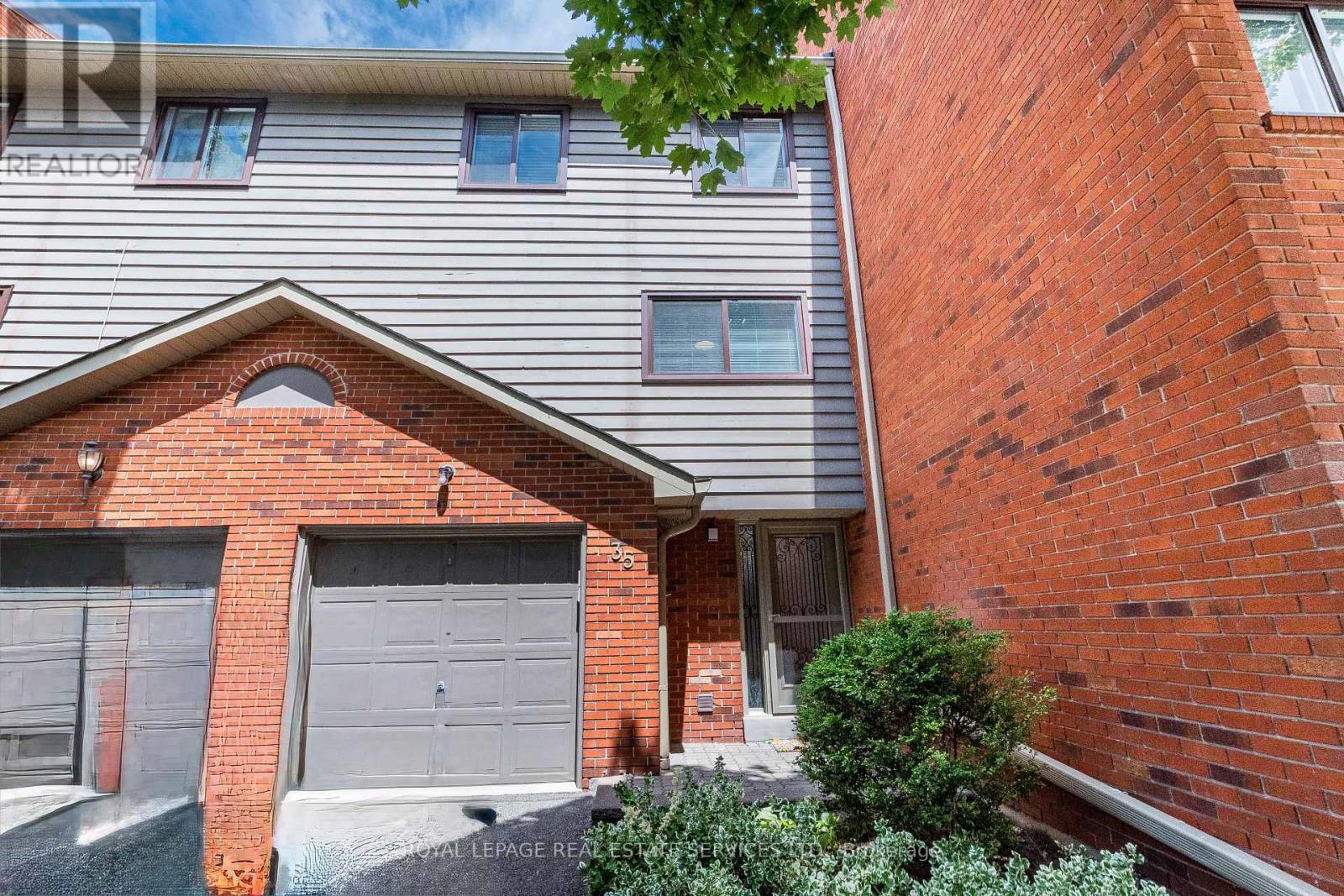 35 - 1855 Maple Ridge Drive, Mississauga, Ontario  L4W 2N7 - Photo 2 - W13237728