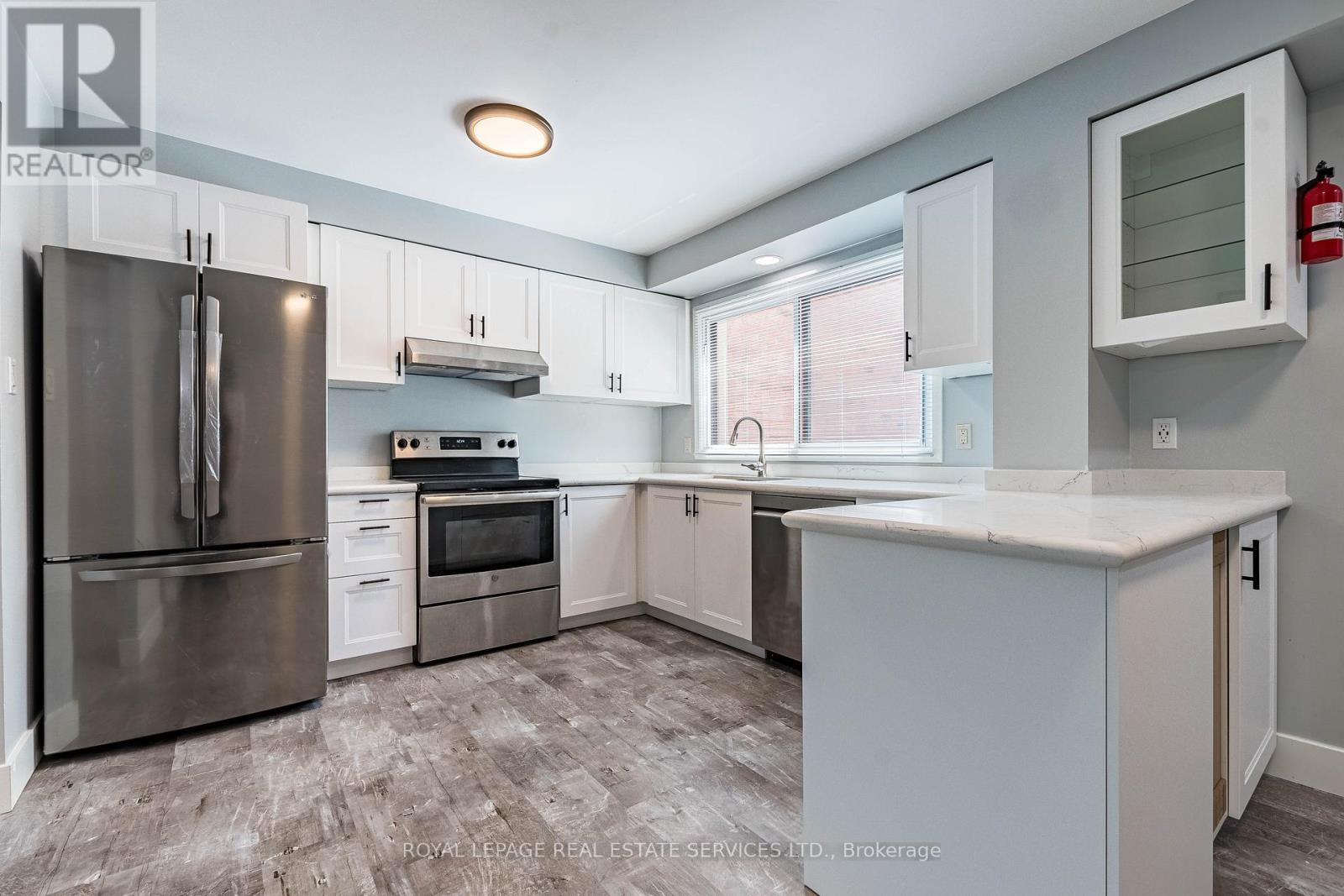 35 - 1855 Maple Ridge Drive, Mississauga, Ontario  L4W 2N7 - Photo 21 - W13237728