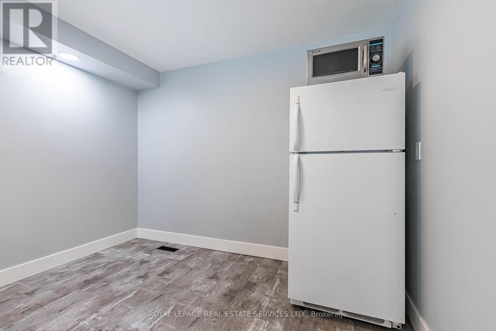 35 - 1855 Maple Ridge Drive, Mississauga, Ontario  L4W 2N7 - Photo 25 - W13237728