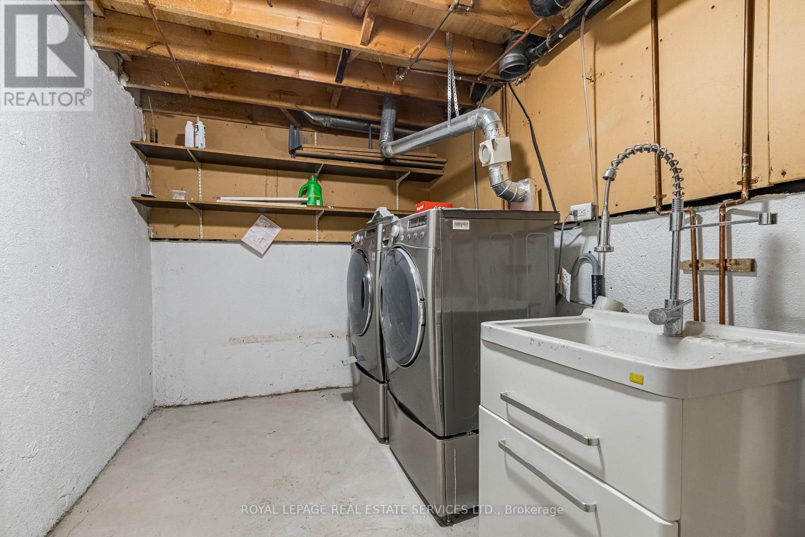 35 - 1855 Maple Ridge Drive, Mississauga, Ontario  L4W 2N7 - Photo 43 - W13237728