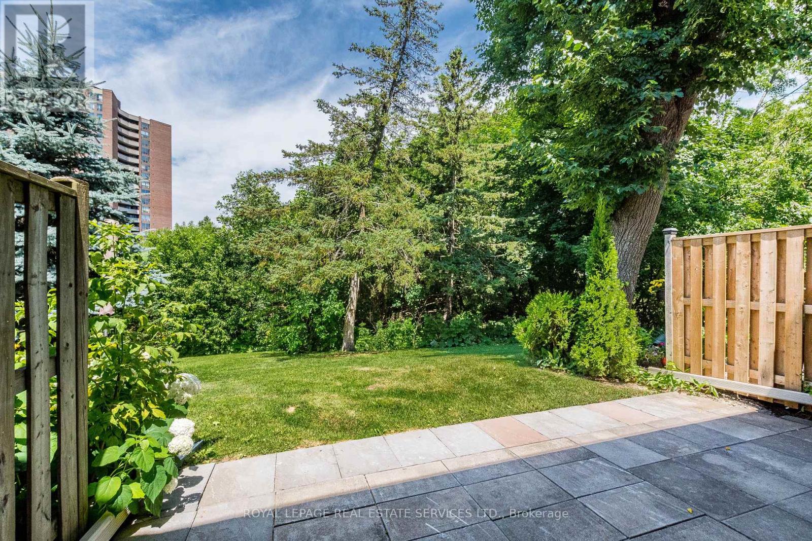35 - 1855 Maple Ridge Drive, Mississauga, Ontario  L4W 2N7 - Photo 46 - W13237728