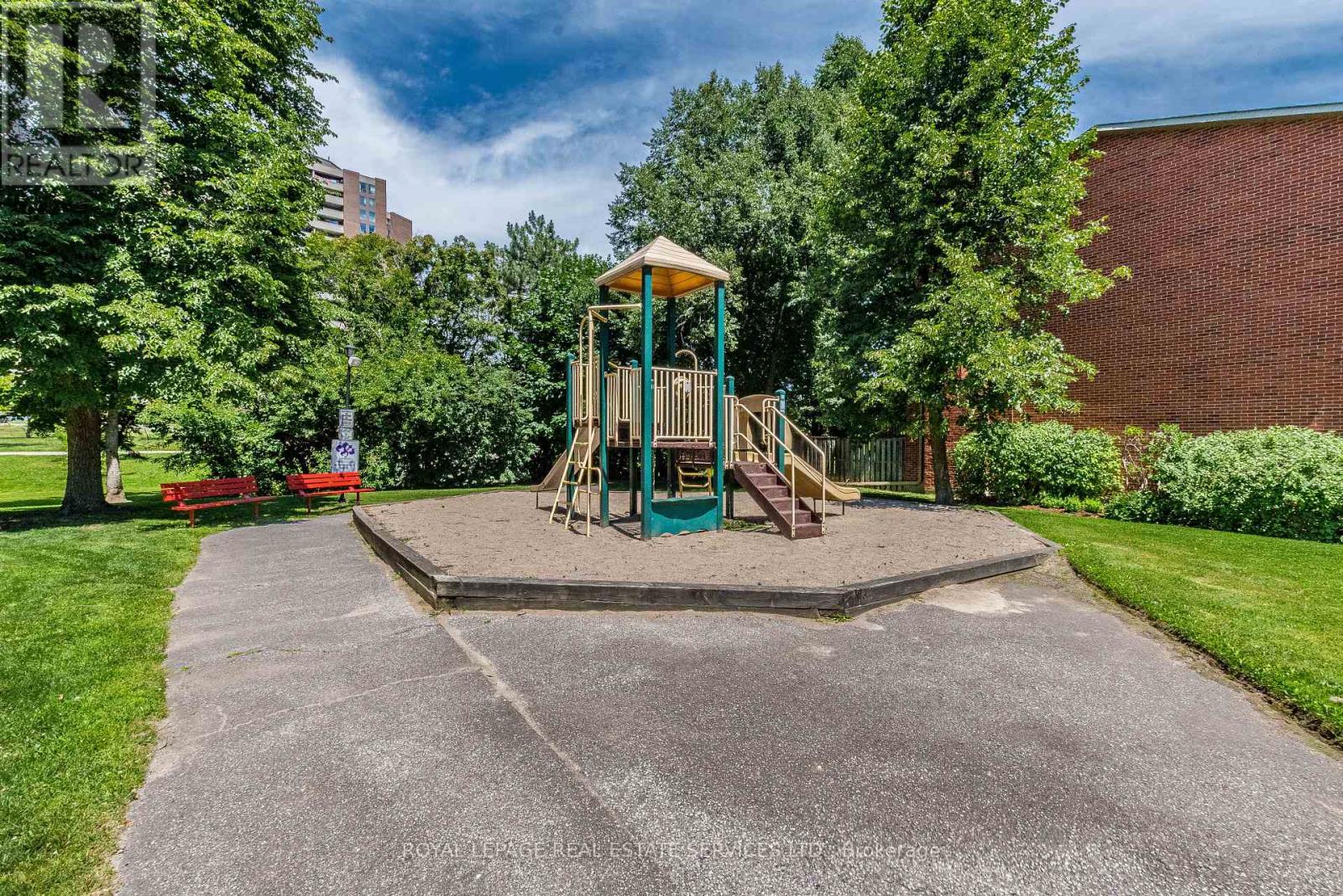35 - 1855 Maple Ridge Drive, Mississauga, Ontario  L4W 2N7 - Photo 50 - W13237728