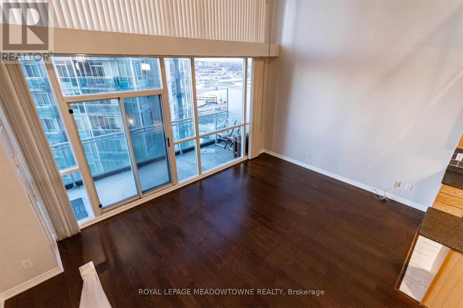 2114 - 223 Webb Drive, Mississauga, Ontario  L5B 0E8 - Photo 7 - W13237730