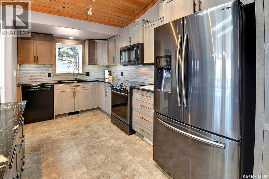 3013 Bonne Madone Beach, Wakaw Lake, Saskatchewan  S0K 4P0 - Photo 3 - SK033104