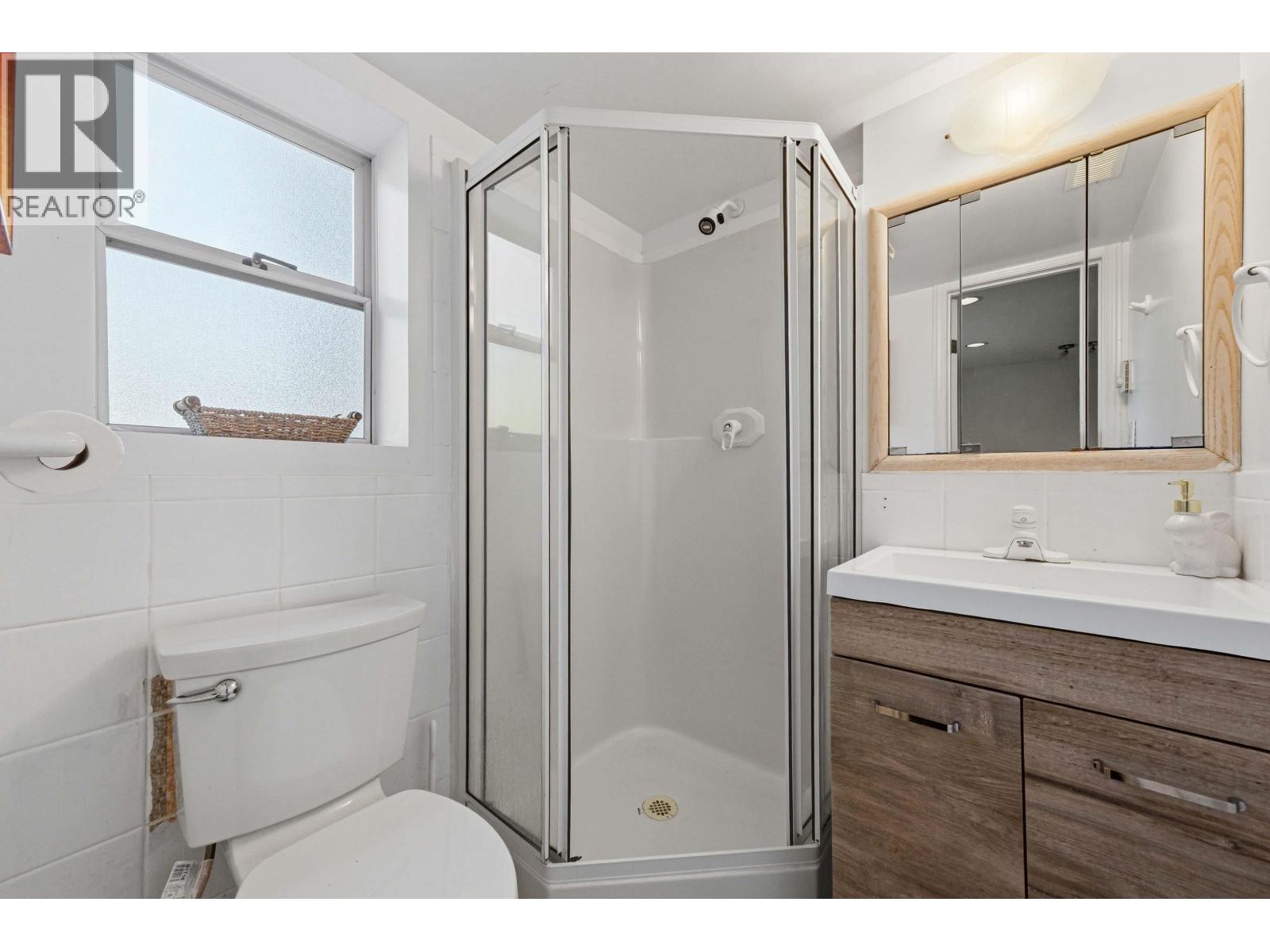 4150 Best Court, North Vancouver, British Columbia  V7G 2E3 - Photo 28 - R3132065